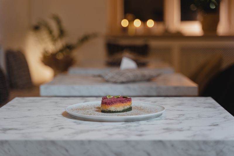 Papa Ginos classic tiramisu dessert