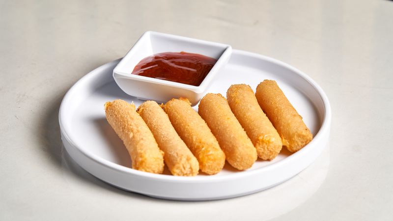 Papa Ginos crispy mozzarella sticks appetizer